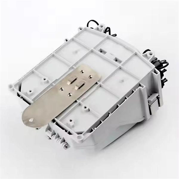 25-circuit distribution box