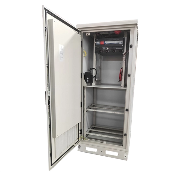Indoor insulation design for distribution boxes