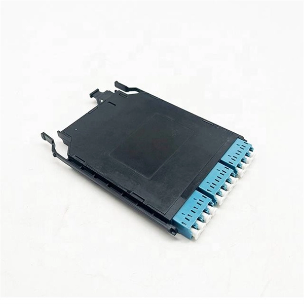 Ultra-small package gigabit optical module